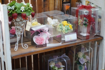 「花長」　（三重県四日市市）の花屋店舗写真4